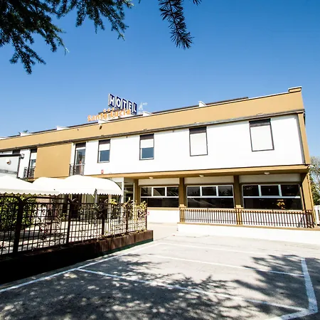 호텔 Santa Lucia 3*