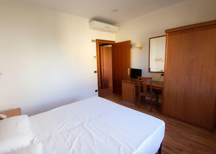 호텔 Santa Lucia 3*